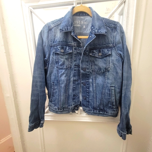 GAP Jackets & Blazers - GAP 1969 Classic Dark Blue Icon Denim Jacket Vintage